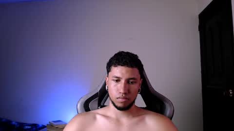 Yeff ind. model  online show from March 1, 3:53 am