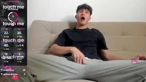 yizus_bonz online show from July 30, 11:37 pm