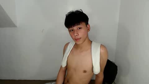 ynotyu online show from April 12, 12:03 am