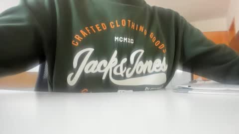 yoda130305 online show from September 18, 3:47 pm