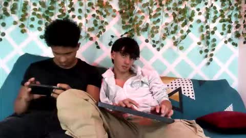 Snapshot of yoel_allan_hot88 chatting on October 4, 7:51 pm yoel_allan_hot88 online show from October 4, 7:51 pm