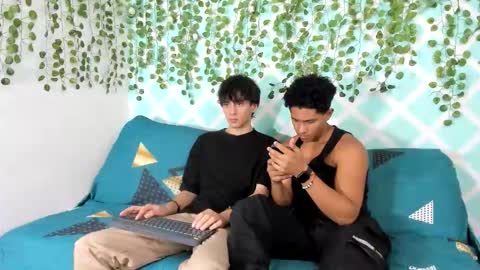 Snapshot of yoel_allan_hot88 chatting on September 27, 7:23 pm yoel_allan_hot88 online show from September 27, 7:23 pm