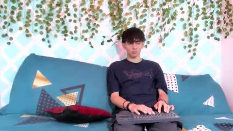 Snapshot of yoel_allan_hot88 chatting on October 5, 8:02 pm yoel_allan_hot88 online show from October 5, 8:02 pm