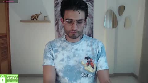 Snapshot of yoshy_man chatting on January 9, 3:36 am yoshy_man online show from January 9, 3:36 am