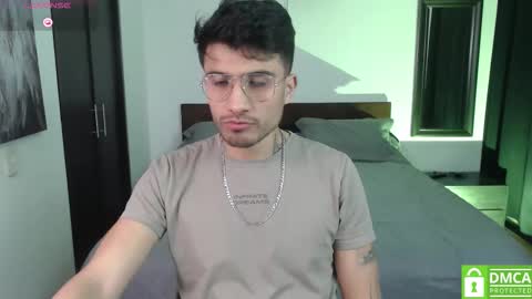 Snapshot of yoshy_man chatting on September 15, 3:52 am yoshy_man online show from September 15, 3:52 am