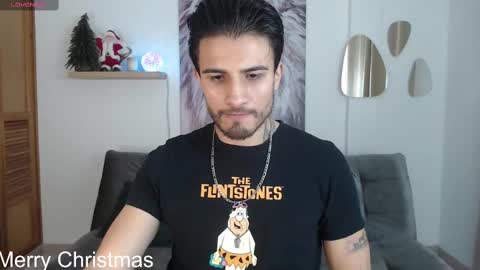 Snapshot of yoshy_man chatting on December 30, 3:25 am yoshy_man online show from December 30, 3:25 am