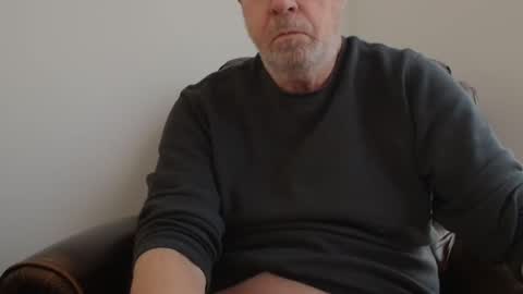 Snapshot of yougogirl_3 chatting on January 1, 7:43 pm Colorado Guy Straight online show from January 1, 7:43 pm