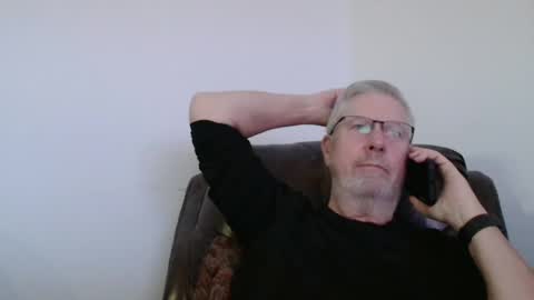 Snapshot of yougogirl_3 chatting on December 7, 5:15 am Colorado Guy Straight online show from December 7, 5:15 am