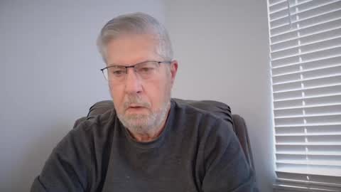 Snapshot of yougogirl_3 chatting on March 9, 3:05 pm Colorado Guy Straight online show from March 9, 3:05 pm