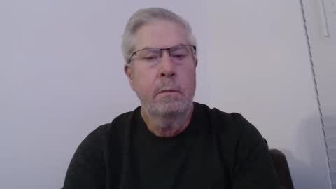 Snapshot of yougogirl_3 chatting on December 4, 12:25 pm Colorado Guy Straight online show from December 4, 12:25 pm