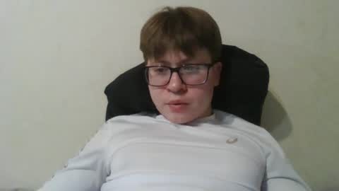 Max online show from February 22, 12:06 pm