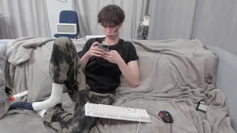 your_shy_guy online show from March 7, 6:00 pm