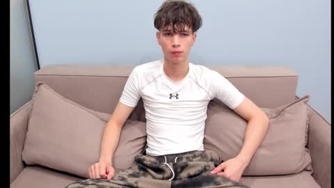 your_shy_guy online show from October 8, 6:56 pm