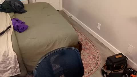 pup chomp live and clothed online show from January 16, 9:40 pm