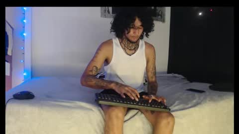 yuki_mil online show from November 8, 5:05 pm