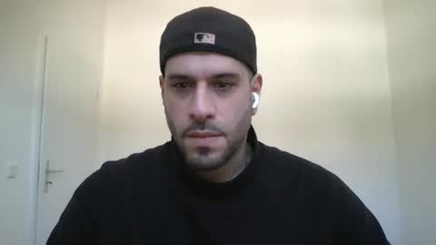 yul53 online show from February 7, 12:23 pm