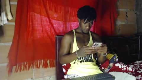 Snapshot of yulian_23 chatting on January 25, 10:39 pm Ivan online show from January 25, 10:39 pm