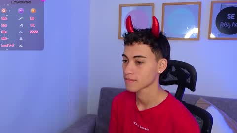 Snapshot of yulian_vasquez chatting on September 10, 1:54 pm yulian_vasquez online show from September 10, 1:54 pm