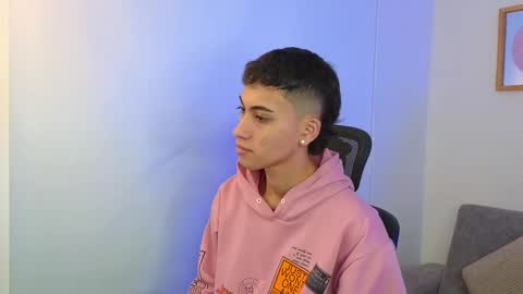 Snapshot of yulian_vasquez chatting on September 29, 12:24 pm yulian_vasquez online show from September 29, 12:24 pm
