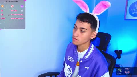 Snapshot of yulian_vasquez chatting on September 17, 12:39 pm yulian_vasquez online show from September 17, 12:39 pm