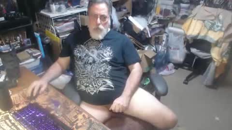 yummyflguy online show from April 27, 1:46 am