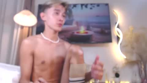 Justine online show from February 24, 4:04 pm