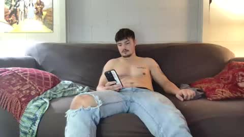 yungbul1 online show from November 27, 6:17 am