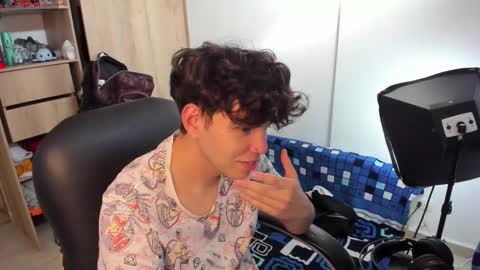 Snapshot of yurii_moody chatting on September 17, 9:27 pm yurii_moody online show from September 17, 9:27 pm