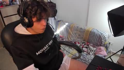 yurii_moody online show from October 29, 7:39 pm