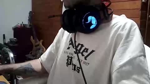 Yuumi online show from April 25, 6:05 am