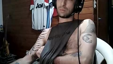 Yuumi online show from April 1, 7:10 am