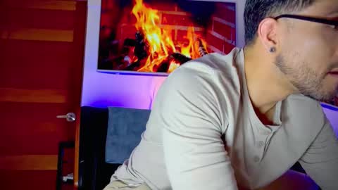 Snapshot of zac_dass chatting on September 24, 12:43 am ZAC online show from September 24, 12:43 am