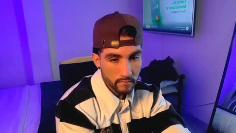 Snapshot of zac_dass chatting on February 23, 2:03 am ZAC online show from February 23, 2:03 am