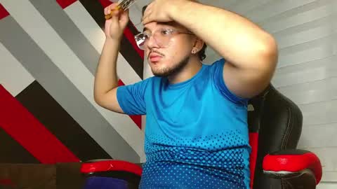 Zack  online show from April 21, 12:00 pm