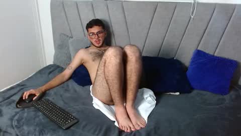 Zack  online show from October 22, 6:39 am