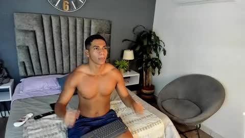Snapshot of zac_haynes chatting on September 20, 7:47 pm zac online show from September 20, 7:47 pm