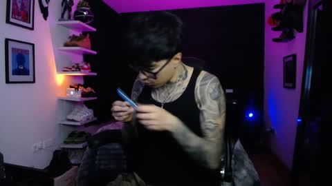 zac_muller1 online show from November 24, 3:29 am