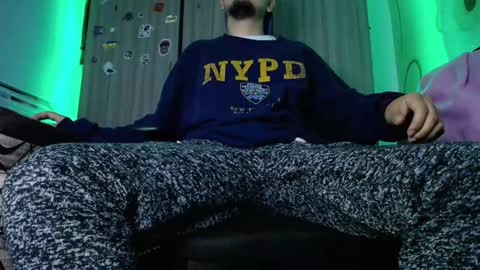 Snapshot of zac_watson chatting on December 24, 3:05 am Zac Freelance model online show from December 24, 3:05 am