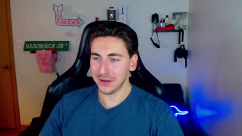 Snapshot of zach_rhyder chatting on January 9, 2:01 am Zach Rhyder online show from January 9, 2:01 am