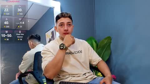 Snapshot of zack_miller24 chatting on January 25, 2:25 pm Zack online show from January 25, 2:25 pm