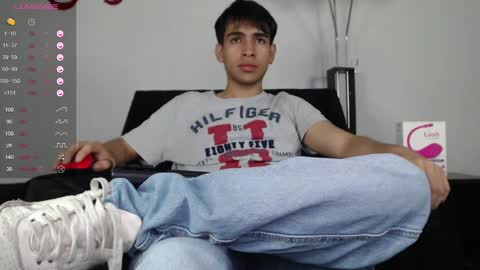 Snapshot of zack_xtreme chatting on February 25, 11:52 am Xavi online show from February 25, 11:52 am