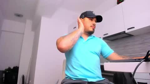 Zack online show from April 27, 11:43 pm