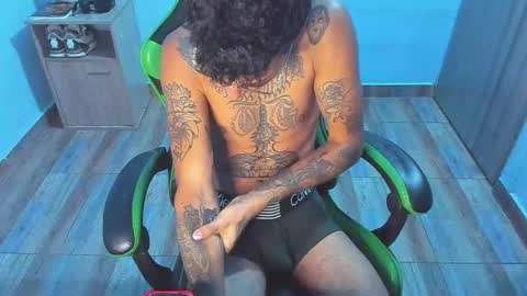 BiG Zafiro online show from December 14, 11:50 am