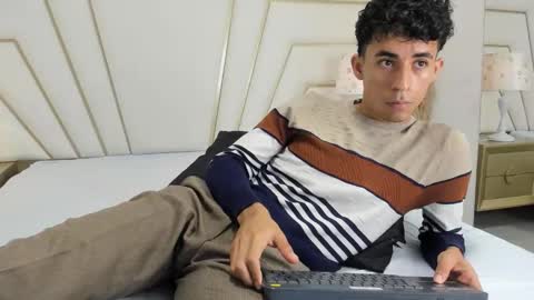 Snapshot of zahir_ashar chatting on October 11, 11:25 am zahir_ashar online show from October 11, 11:25 am