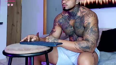INSTAGRAM yormanfit7 online show from July 15, 11:17 am