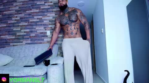 Snapshot of zain_diesel7 chatting on October 18, 11:04 am INSTAGRAM yormanfit7 online show from October 18, 11:04 am