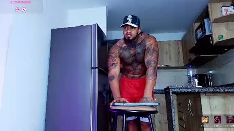 INSTAGRAM yormanfit7 online show from July 29, 12:31 am