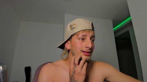 Zarcoo online show from April 6, 4:46 am