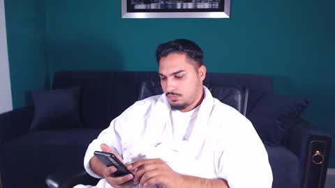 Snapshot of zenobaro chatting on January 18, 5:04 pm zenobaro online show from January 18, 5:04 pm