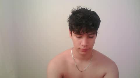 zeus_183 online show from March 28, 12:27 pm